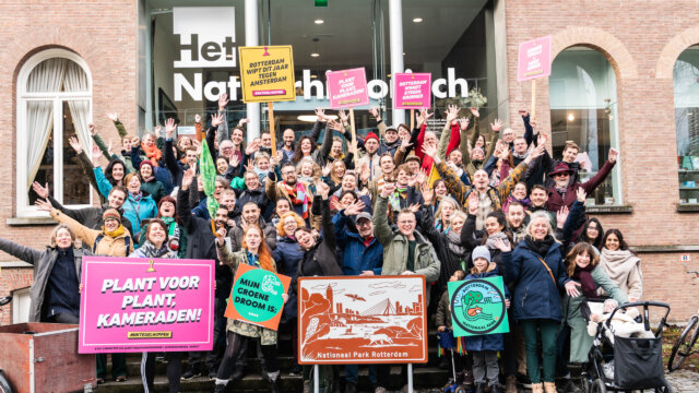 Rotterdam trapt NK Tegelwippen af met 80 groene aanpakkers
